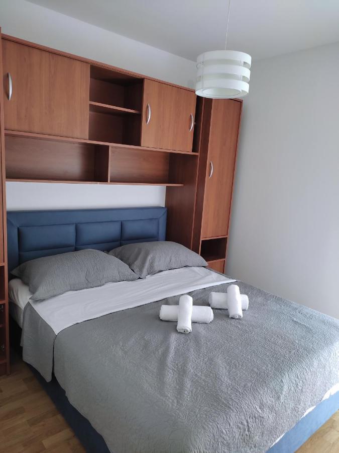 Apartman Miami Podstrana Luaran gambar